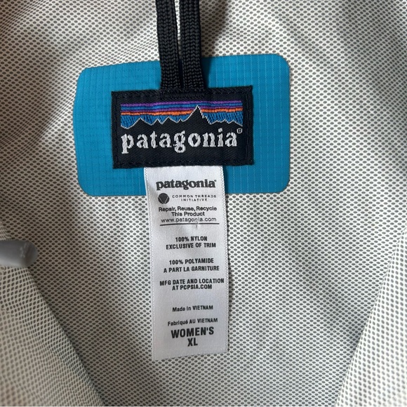 Patagonia Torrentshell Blue Rain Jacket Women’s XL - Picture 8 of 12
